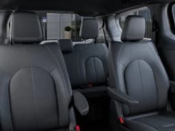 Chrysler Pacifica Select FWD 2026 — side view