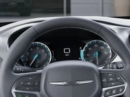 Chrysler Pacifica Select FWD 2026 — side view