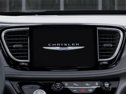 Chrysler Pacifica Select FWD 2026 — side view