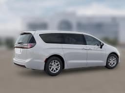 Chrysler Pacifica Select FWD 2026 — side view