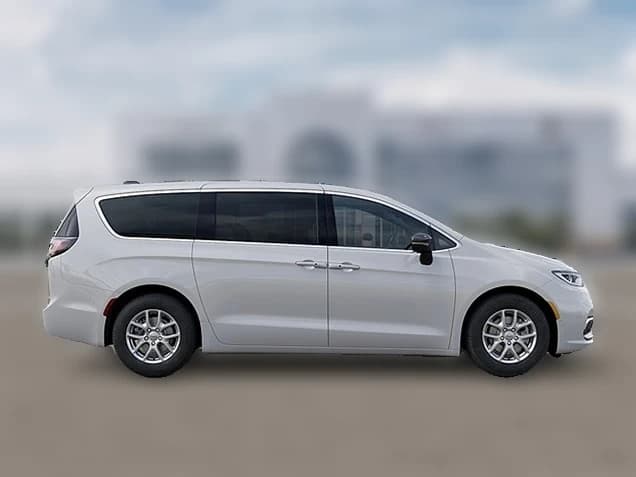 Chrysler Pacifica Select FWD 2026 — side view