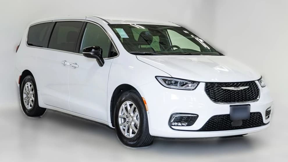 Chrysler Pacifica Select FWD 2026 — side view