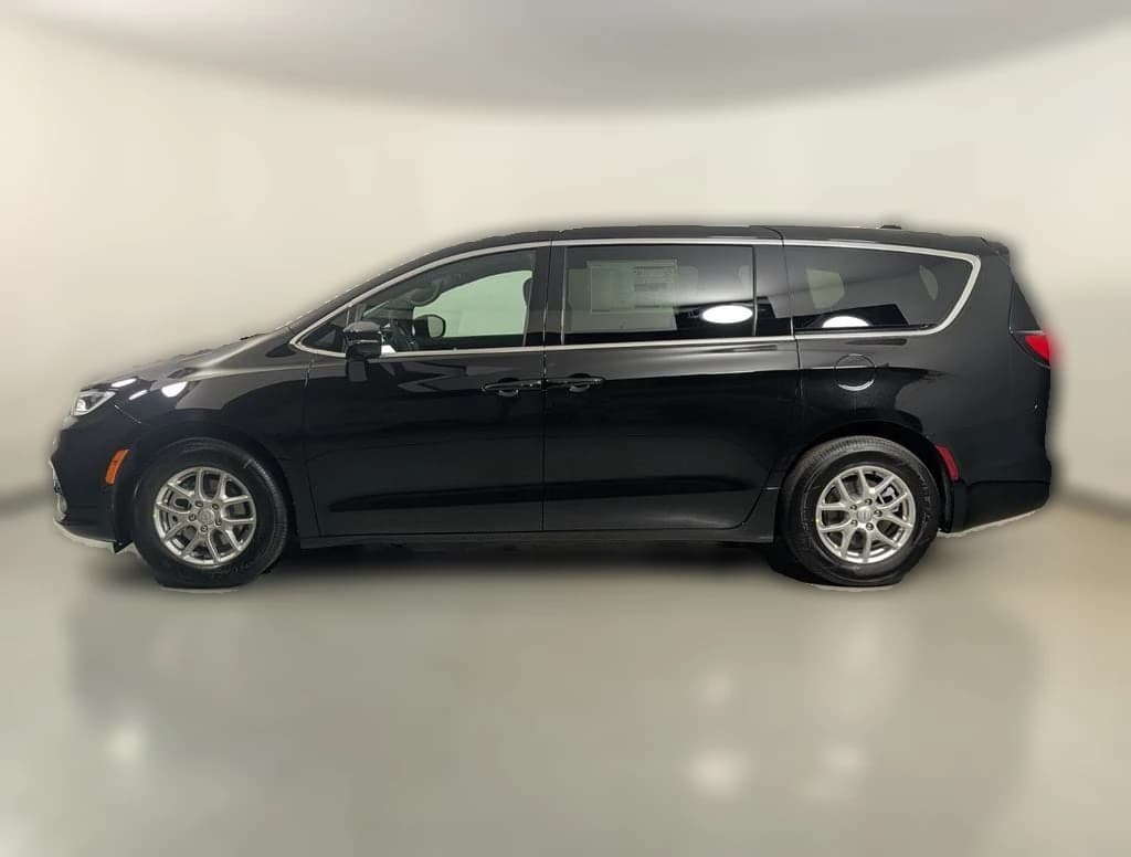 Chrysler Pacifica Select FWD 2026 — side view