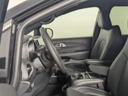 Chrysler Pacifica Select FWD 2026 — side view
