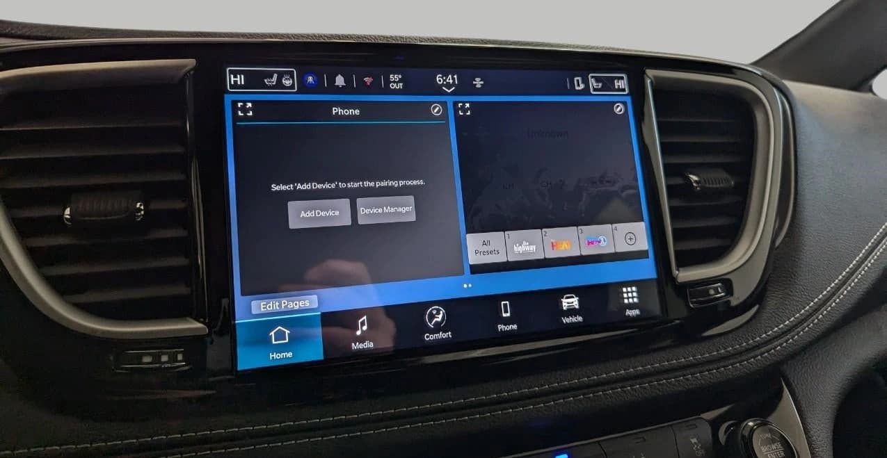 Chrysler Pacifica Select FWD 2026 — side view