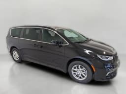 Chrysler Pacifica Select FWD 2026 — side view