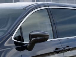 Chrysler Voyager LX FWD 2026 — side view