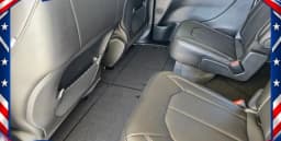 Chrysler Voyager LX FWD 2026 — side view