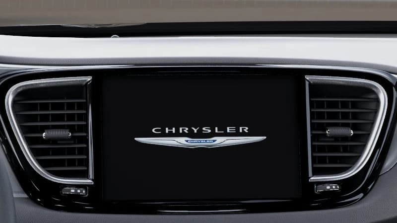 Chrysler Voyager LX FWD 2026 — side view