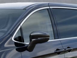 Chrysler Voyager LX FWD 2026 — side view