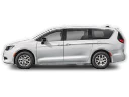 Chrysler Voyager LX FWD 2026 — side view