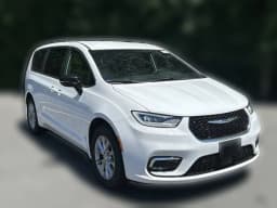 Chrysler Pacifica Select AWD 2026 — side view