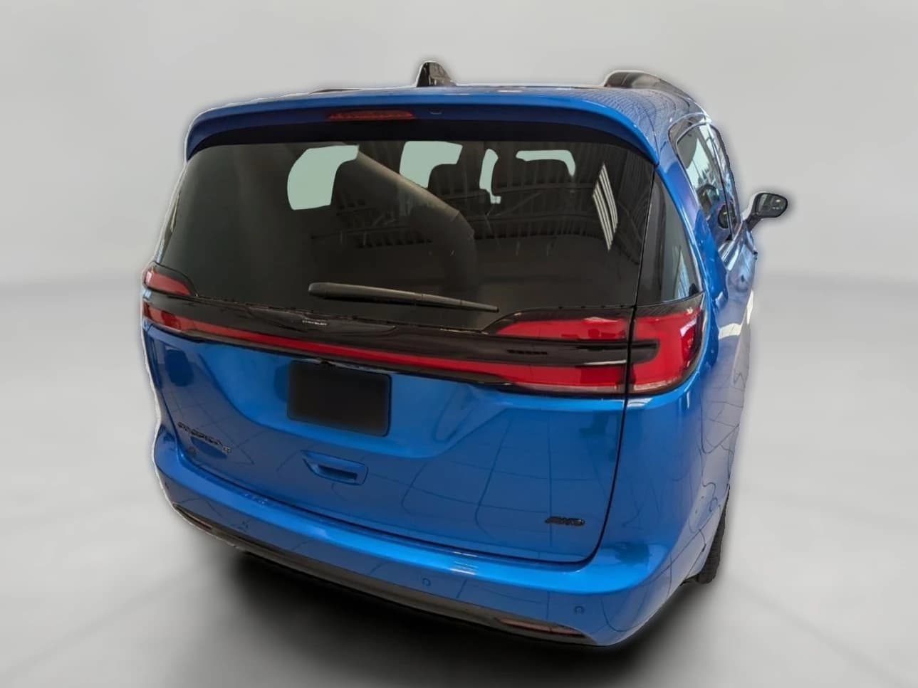 Chrysler Pacifica Select AWD 2026 — side view
