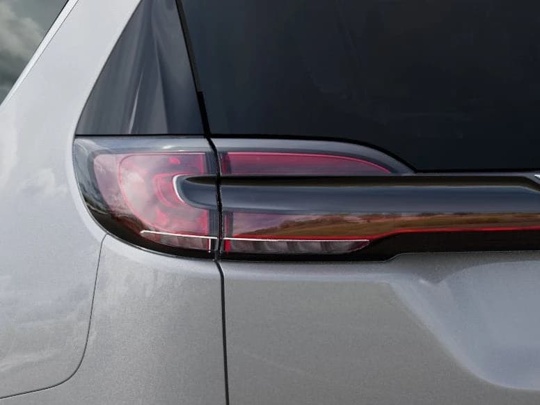 Chrysler Pacifica Select AWD 2026 — side view