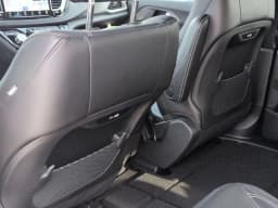 Chrysler Pacifica Select AWD 2026 — side view