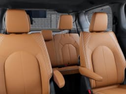 Chrysler Pacifica Pinnacle AWD 2026 — side view