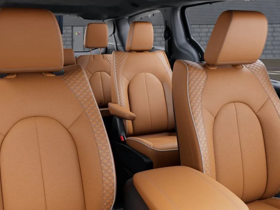 Chrysler Pacifica Pinnacle AWD 2026 — side view