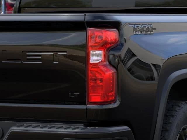 Chevrolet Silverado 2500HD LT 4WD Crew Cab 159" 2026 — side view