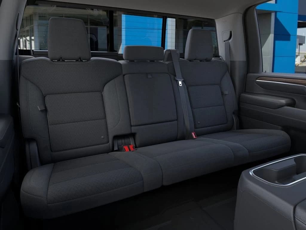 Chevrolet Silverado 2500HD LT 4WD Crew Cab 159" 2026 — side view