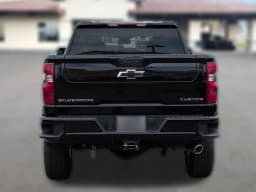 Chevrolet Silverado 2500HD Custom 4WD Crew Cab 159" 2026 — side view