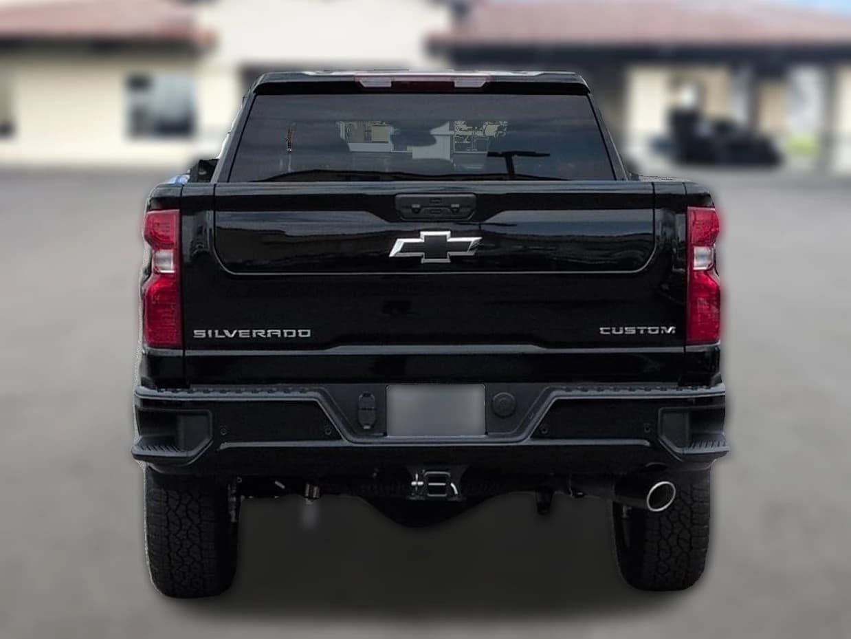 Chevrolet Silverado 2500HD Custom 4WD Crew Cab 159" 2026 — side view