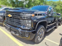 Chevrolet Silverado 2500HD Custom 4WD Crew Cab 159" 2026 — side view