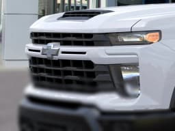 Chevrolet Silverado 2500HD Custom 4WD Crew Cab 159" 2026 — side view