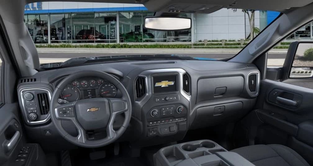 Chevrolet Silverado 2500HD Custom 4WD Crew Cab 159" 2026 — side view