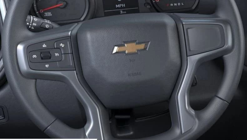 Chevrolet Silverado 2500HD Custom 4WD Crew Cab 159" 2026 — side view