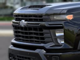 Chevrolet Silverado 2500HD Custom 4WD Crew Cab 159" 2026 — side view