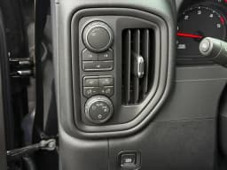 Chevrolet Silverado 2500HD Custom 4WD Crew Cab 159" 2026 — side view