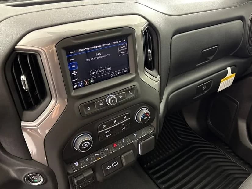 Chevrolet Silverado 2500HD Custom 4WD Crew Cab 159" 2026 — side view