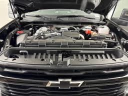 Chevrolet Silverado 2500HD Custom 4WD Crew Cab 159" 2026 — side view
