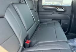 Chevrolet Silverado 2500HD LT 4WD Crew Cab 159" 2026 — side view
