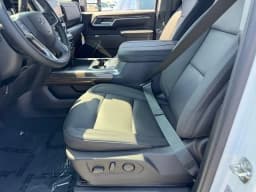 Chevrolet Silverado 2500HD LT 4WD Crew Cab 159" 2026 — side view