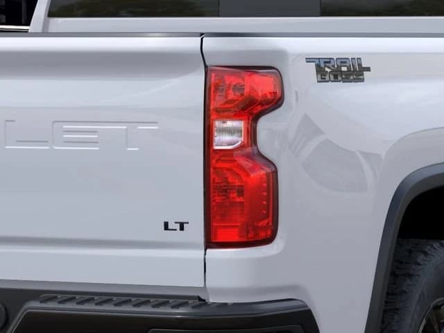 Chevrolet Silverado 2500HD LT 4WD Crew Cab 159" 2026 — side view