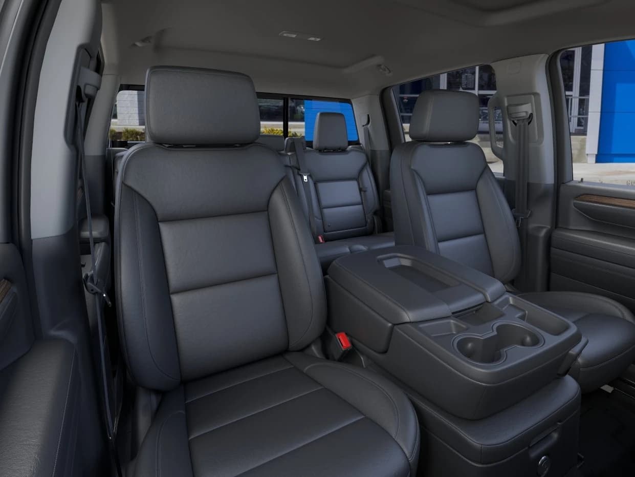 Chevrolet Silverado 2500HD LT 4WD Crew Cab 159" 2026 — side view