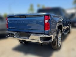 Chevrolet Silverado 2500HD LT 4WD Crew Cab 159" 2026 — side view