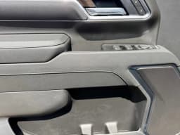 Chevrolet Silverado 2500HD LT 4WD Crew Cab 159" 2026 — side view