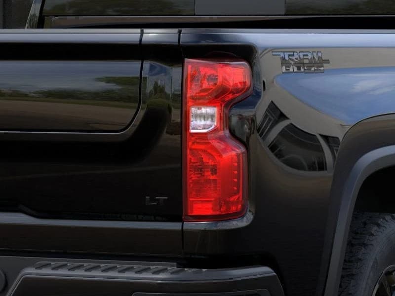 Chevrolet Silverado 2500HD LT 4WD Crew Cab 159" 2026 — side view