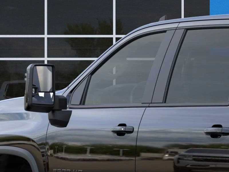 Chevrolet Silverado 2500HD LT 4WD Crew Cab 159" 2026 — side view