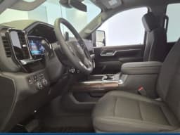 Chevrolet Silverado 2500HD LT 4WD Crew Cab 159" 2026 — side view