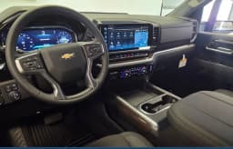 Chevrolet Silverado 2500HD LT 4WD Crew Cab 159" 2026 — side view
