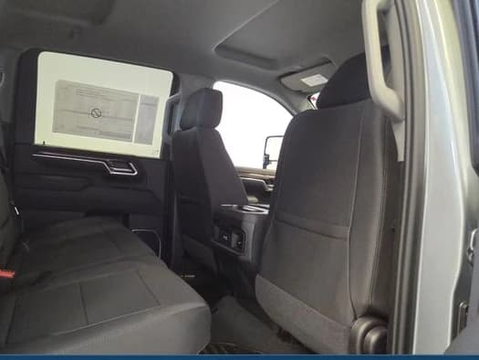 Chevrolet Silverado 2500HD LT 4WD Crew Cab 159" 2026 — side view