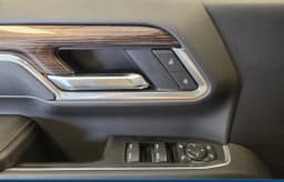 Chevrolet Silverado 2500HD LT 4WD Crew Cab 159" 2026 — side view