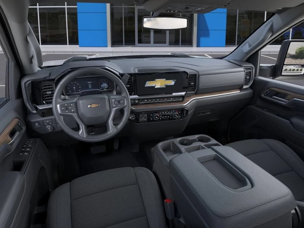Chevrolet Silverado 2500HD LT 4WD Crew Cab 159" 2026 — side view