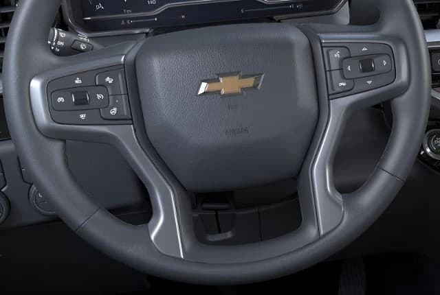 Chevrolet Silverado 2500HD LT 4WD Crew Cab 159" 2026 — side view