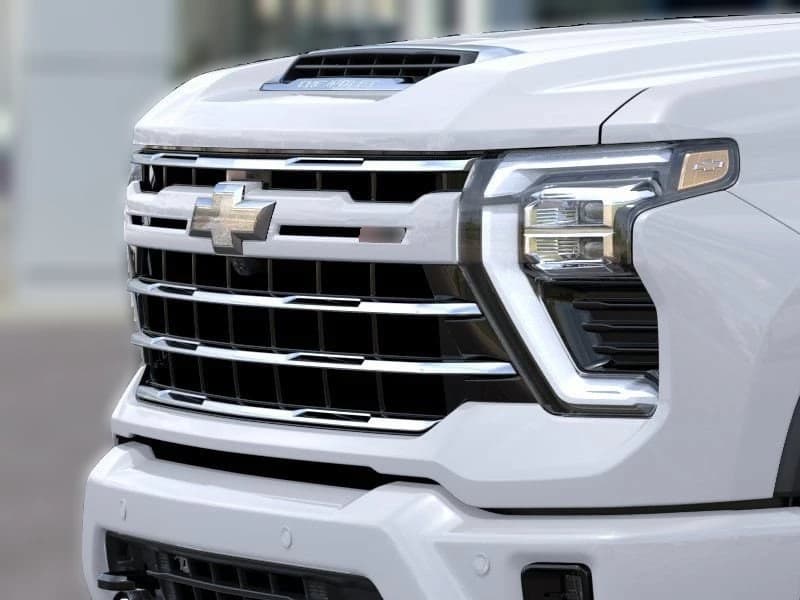 Chevrolet Silverado 2500HD LT 4WD Crew Cab 159" 2026 — side view