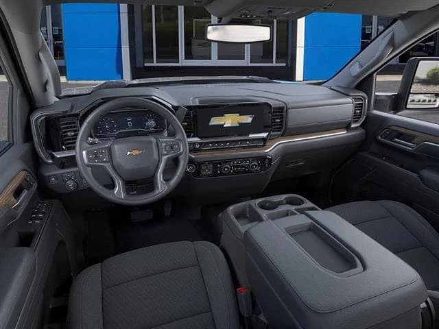Chevrolet Silverado 2500HD LT 4WD Crew Cab 159" 2026 — side view