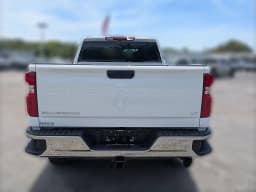 Chevrolet Silverado 2500HD LT 4WD Crew Cab 159" 2026 — side view